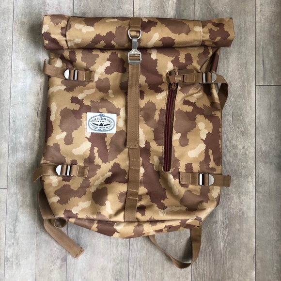 Backpack - Picture 4 of 4